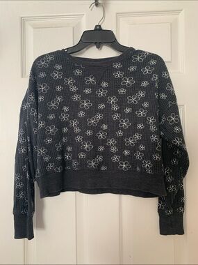 art class Charcoal Black Floral Waffle-Knit Cropped Sweatshirt